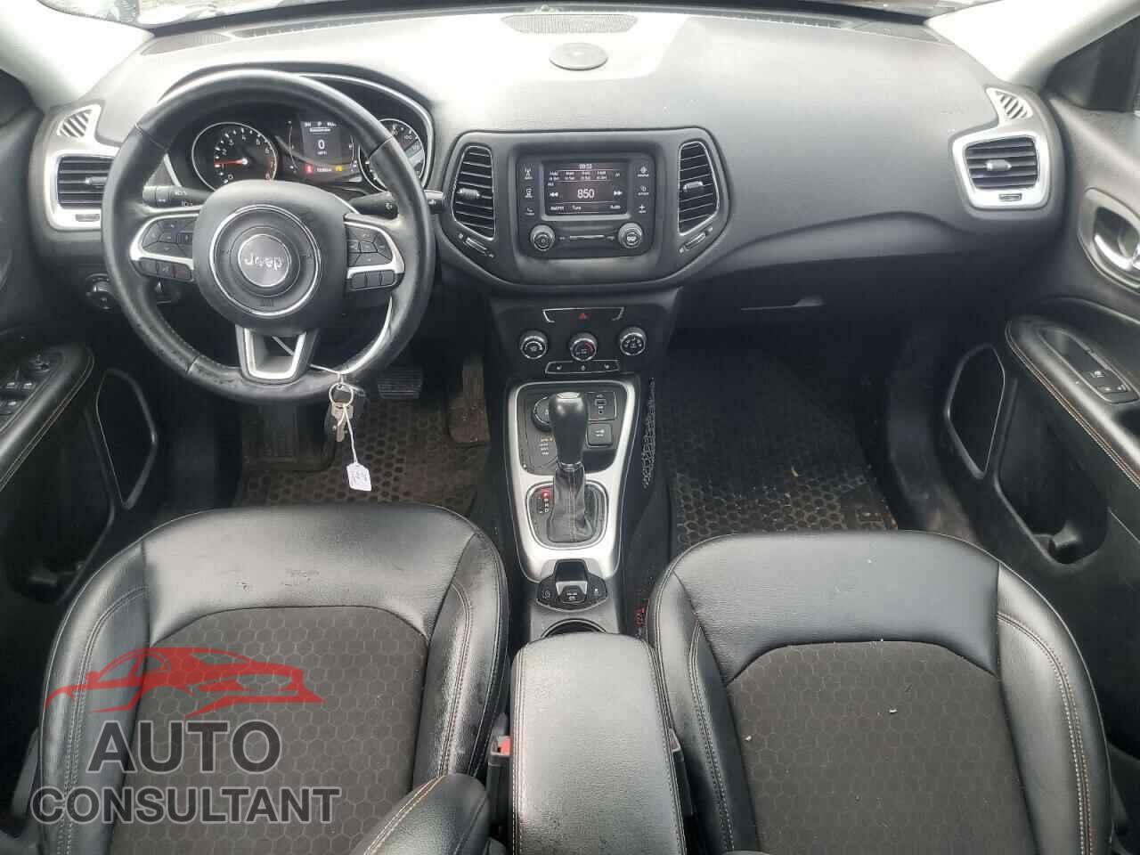 JEEP COMPASS 2018 - 3C4NJDBB2JT176481
