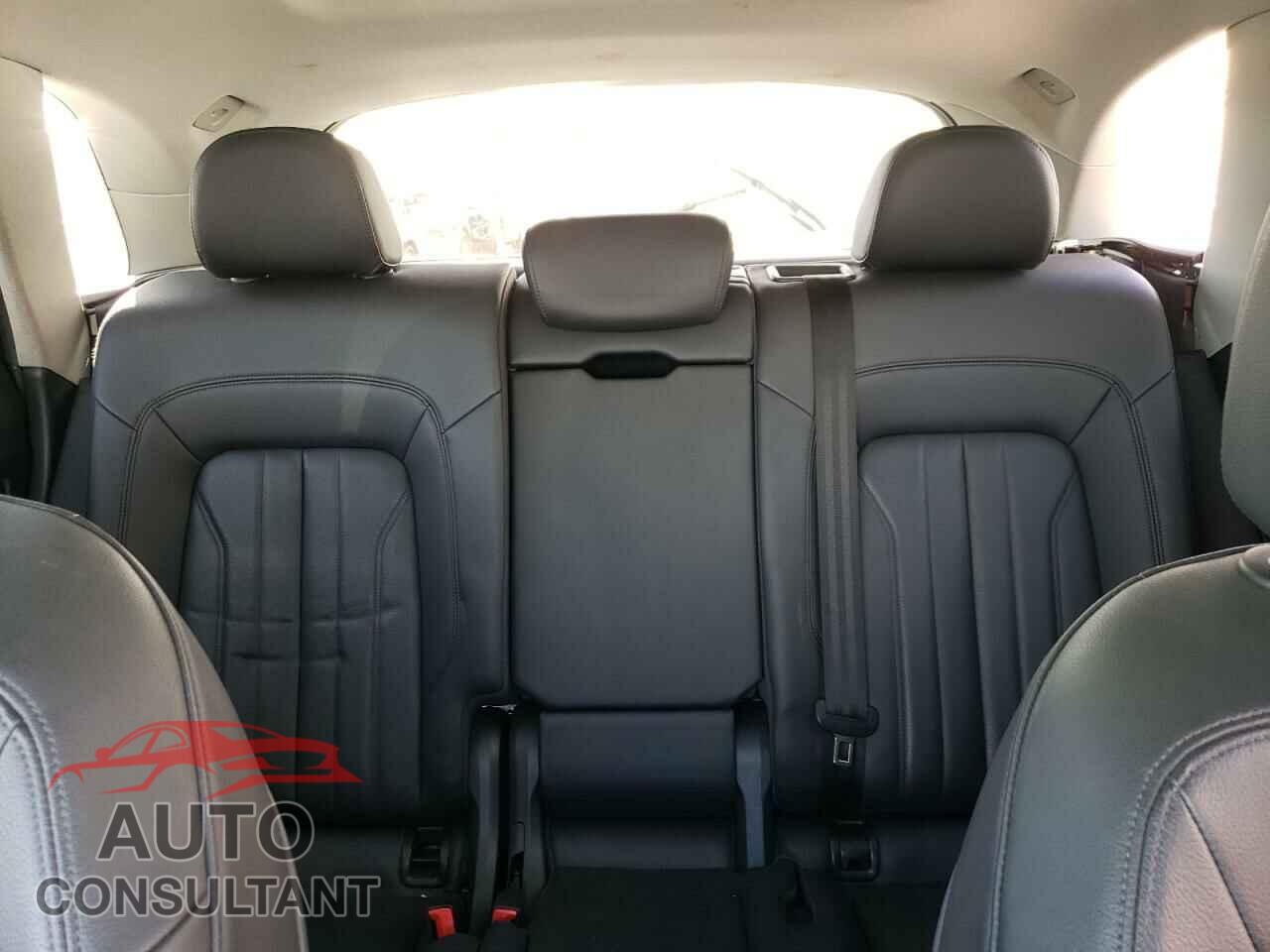 AUDI Q5 2018 - WA1BNAFY4J2235546