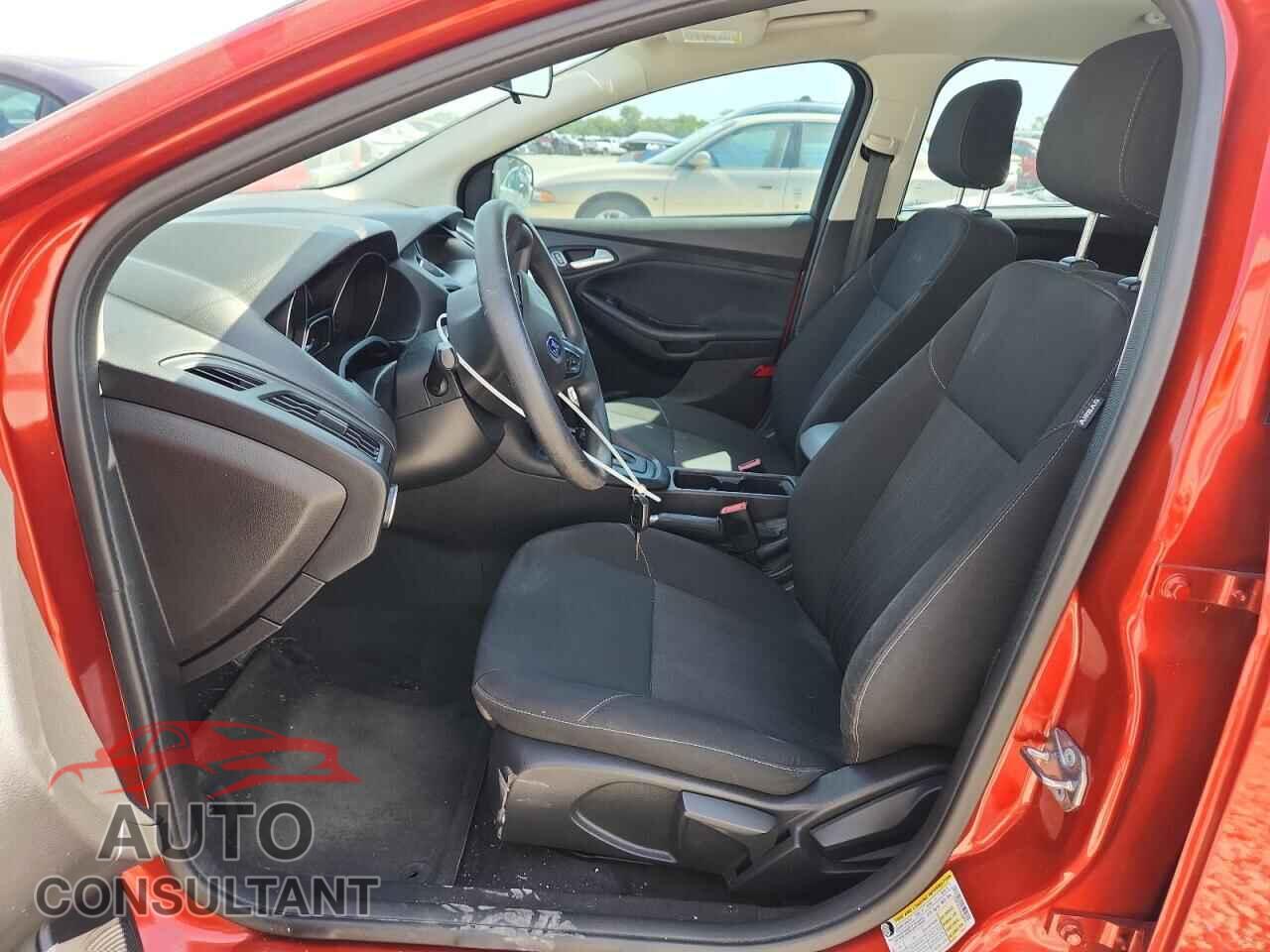 FORD FOCUS 2018 - 1FADP3F22JL258971