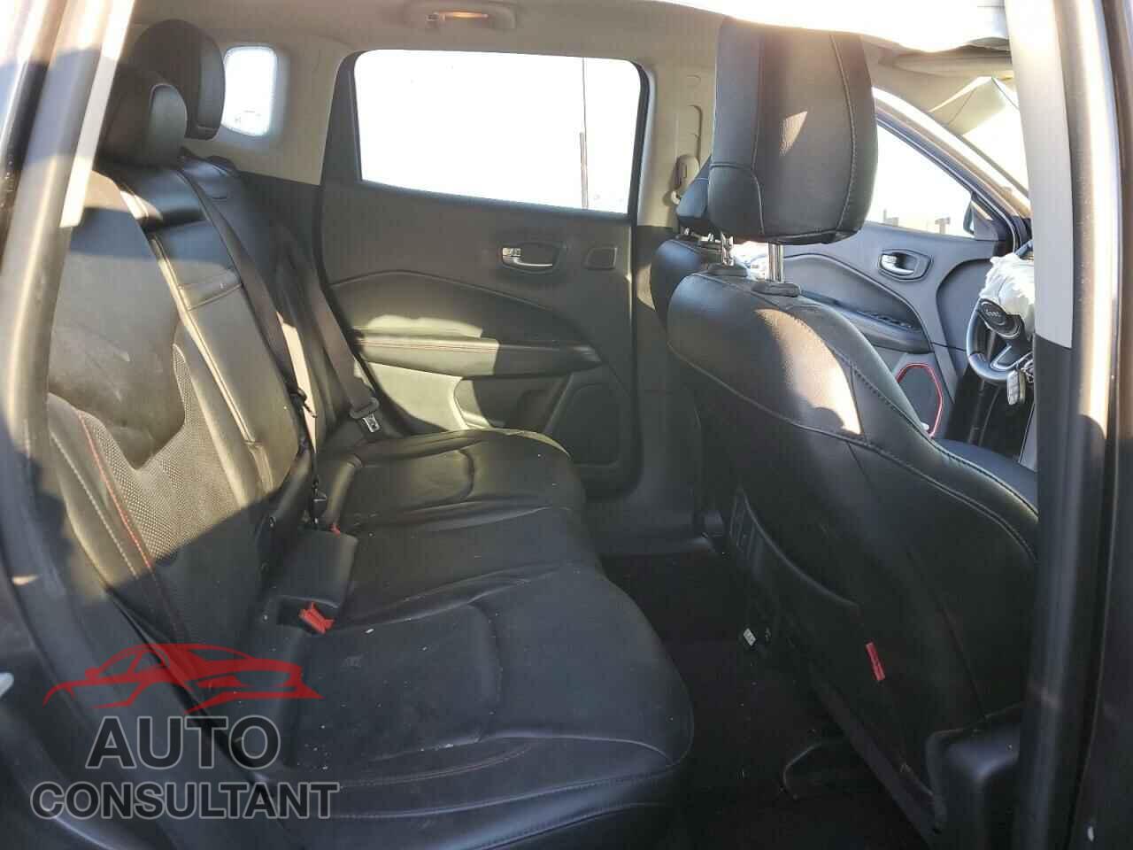JEEP COMPASS 2018 - 3C4NJDDB0JT367135