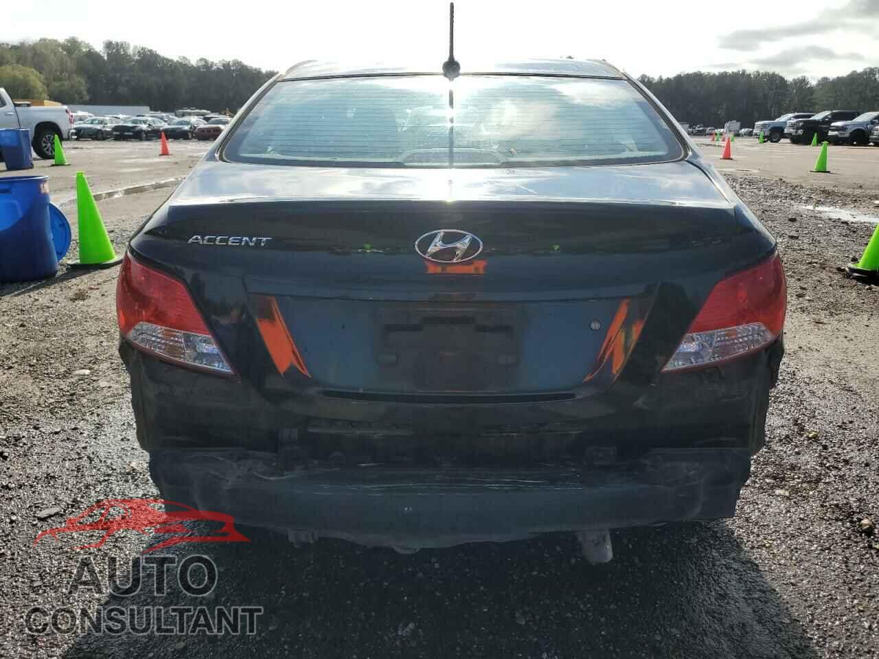 HYUNDAI ACCENT 2014 - KMHCU4AE2EU761112
