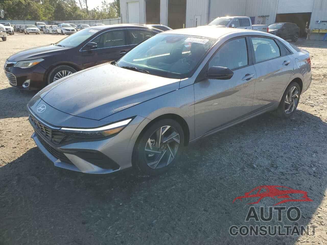 HYUNDAI ELANTRA 2025 - KMHLM4DG8SU863782
