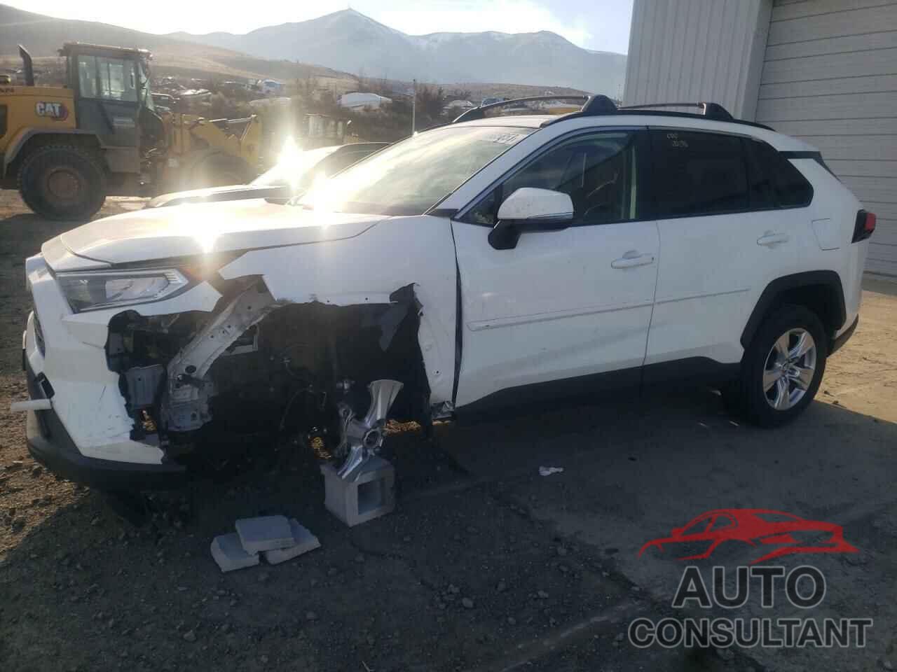 TOYOTA RAV4 2020 - JTMP1RFV9LD066143