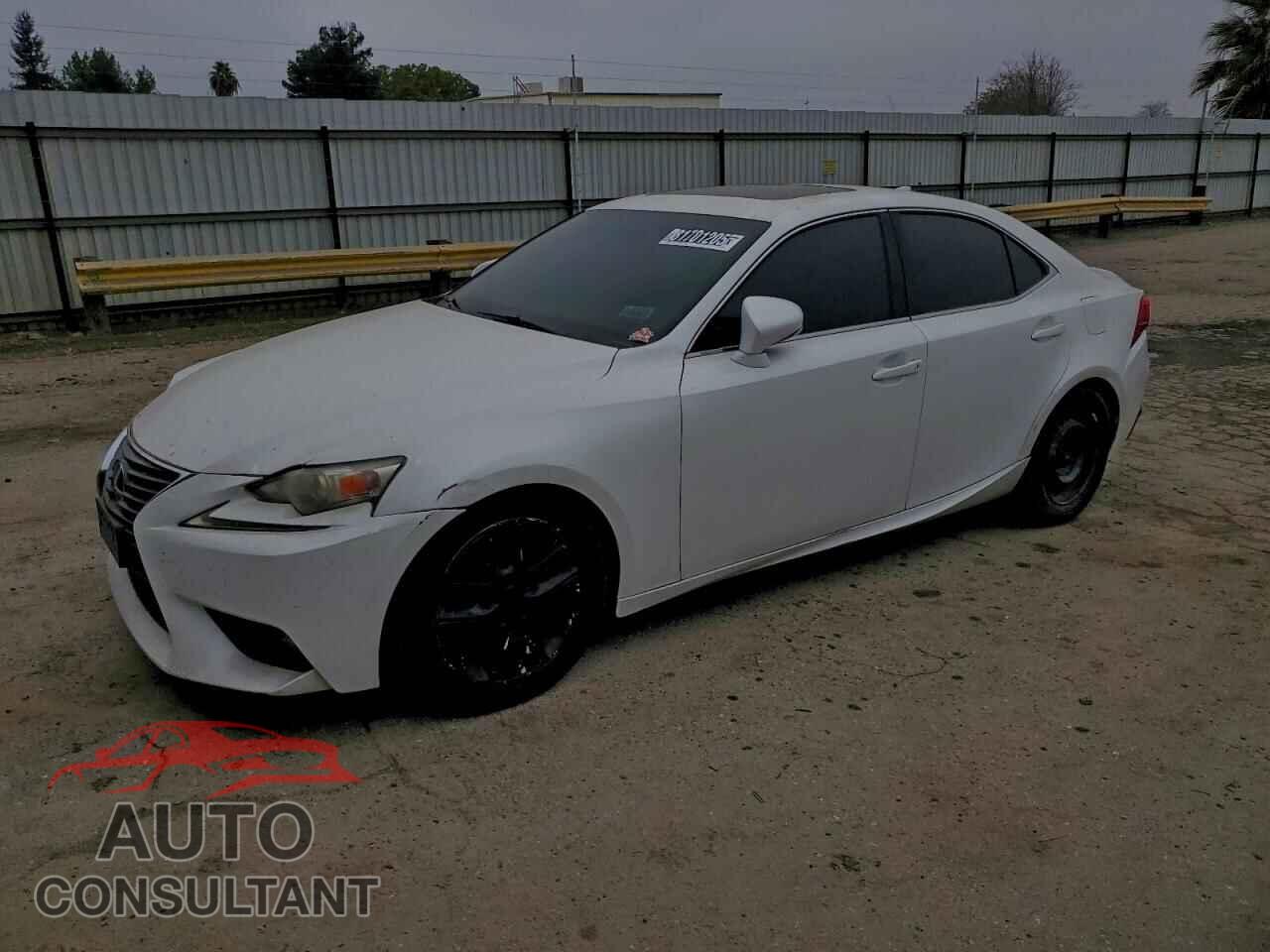LEXUS IS 2015 - JTHBF1D22F5068559