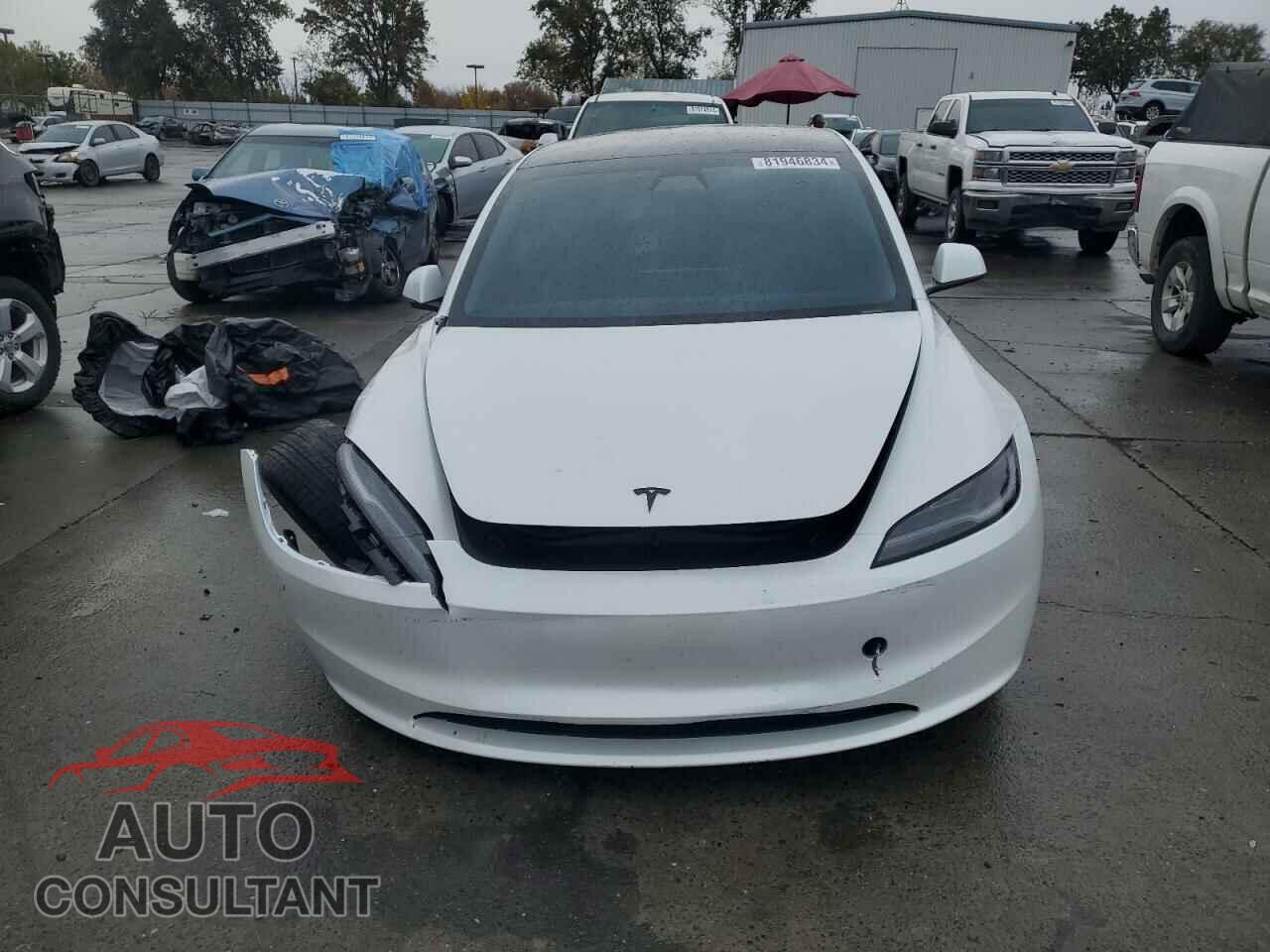 TESLA MODEL 3 2024 - 5YJ3E1EA6RF857931