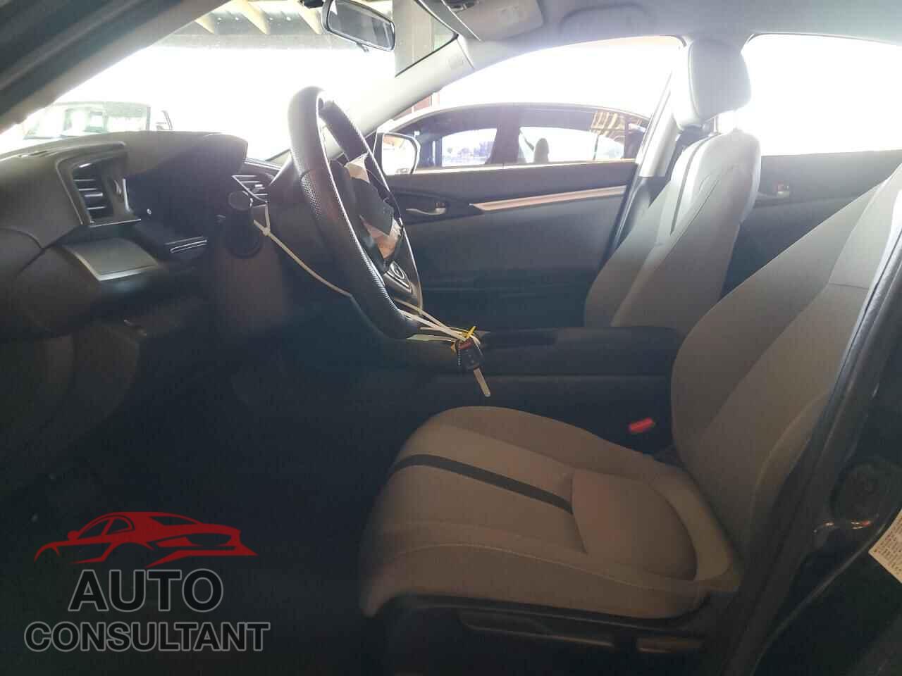 HONDA CIVIC 2018 - 2HGFC2F53JH565356