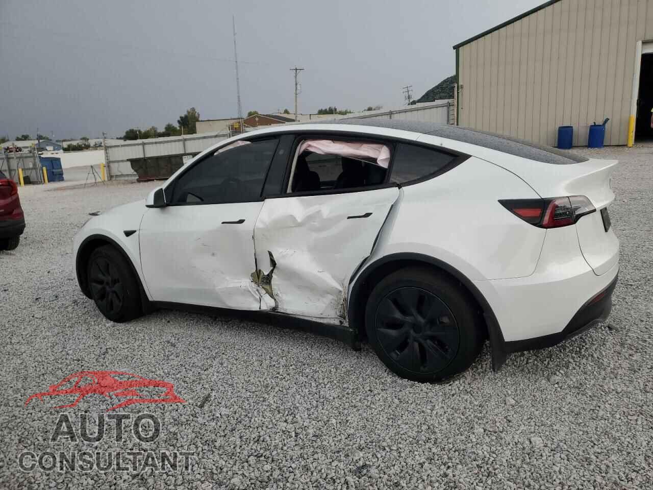 TESLA MODEL Y 2024 - 7SAYGAEEXRF212771