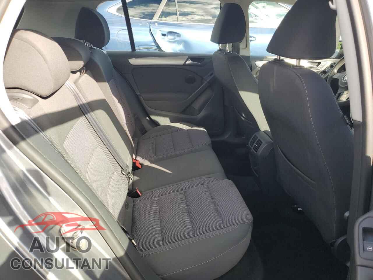 VOLKSWAGEN GOLF 2013 - WVWDB7AJ2DW140078