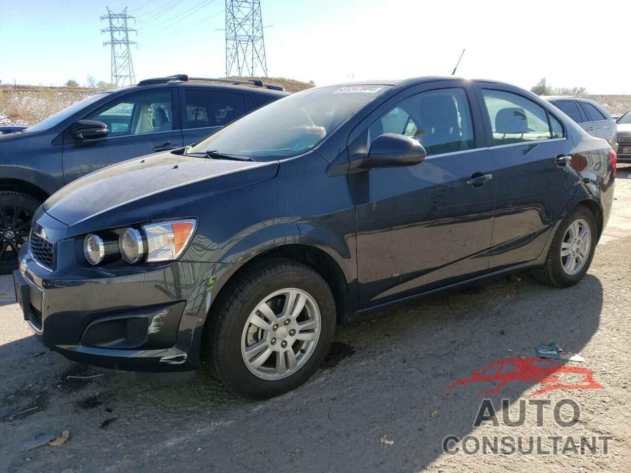 CHEVROLET SONIC 2014 - 1G1JC5SHXE4145695