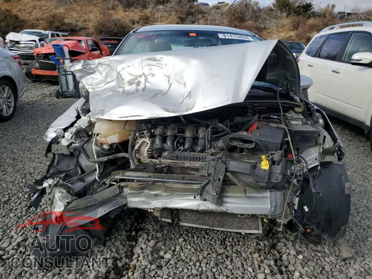 FORD FIESTA 2014 - 3FADP4BJ2EM191019