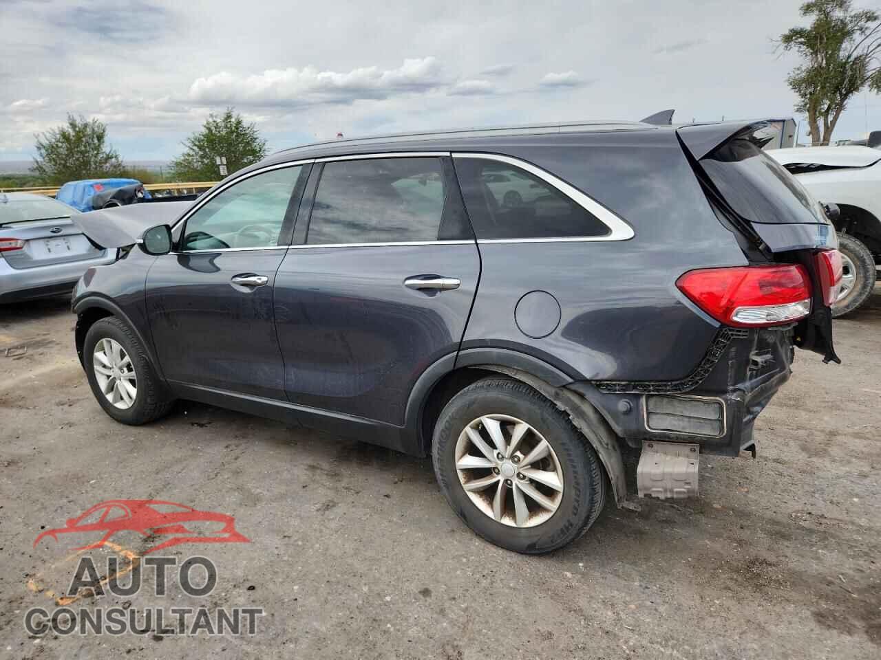 KIA SORENTO 2017 - 5XYPG4A30HG259572