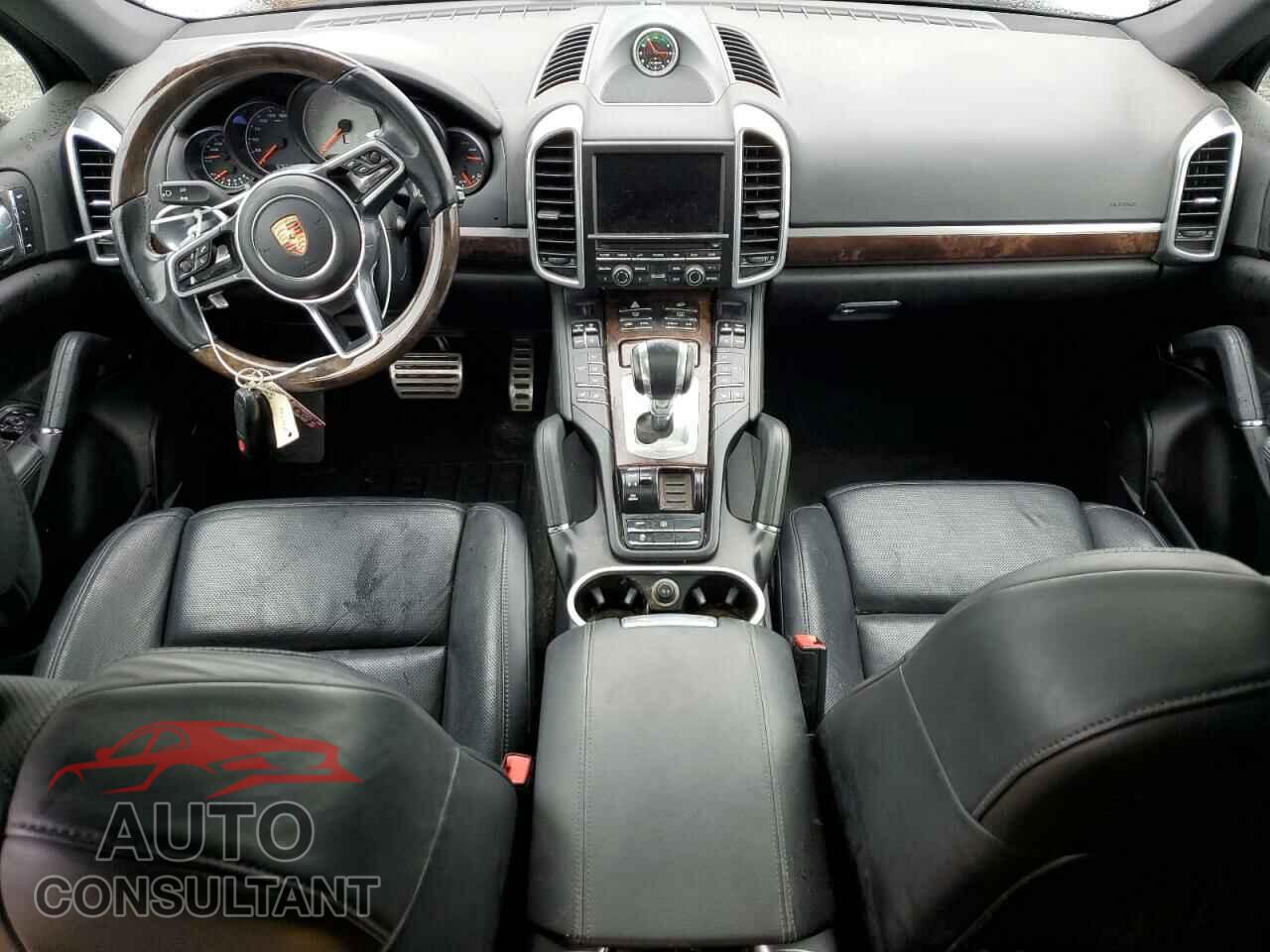 PORSCHE CAYENNE 2015 - WP1AB2A29FLA60990