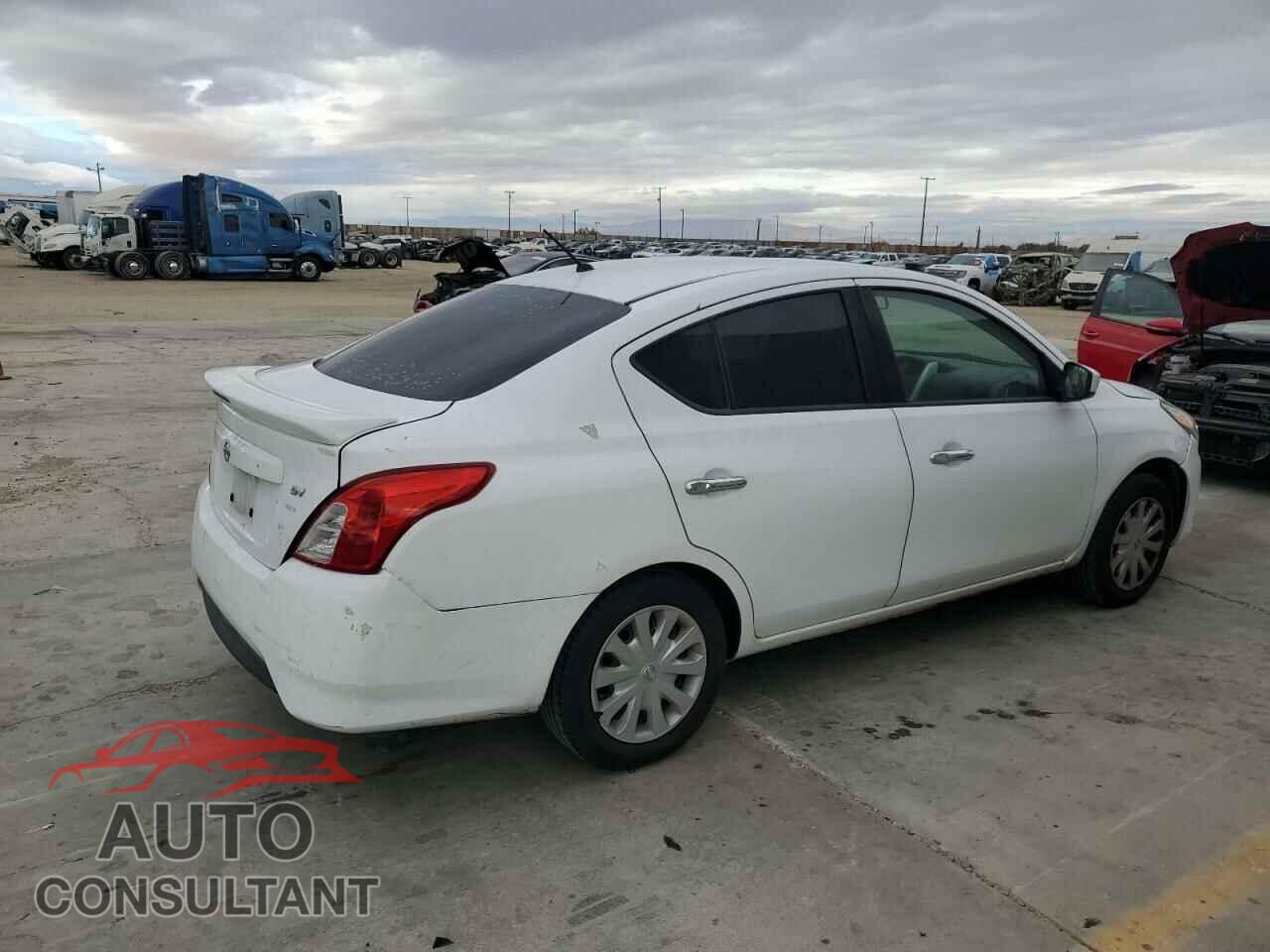 NISSAN VERSA 2017 - 3N1CN7AP6HL870761