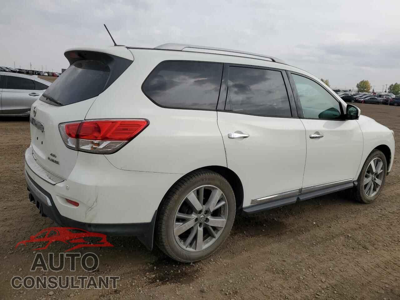 NISSAN PATHFINDER 2014 - 5N1AR2MM3EC668623