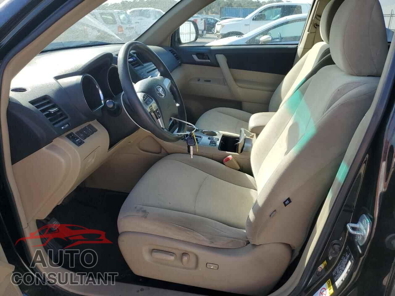 TOYOTA HIGHLANDER 2012 - 5TDBK3EH1CS103125