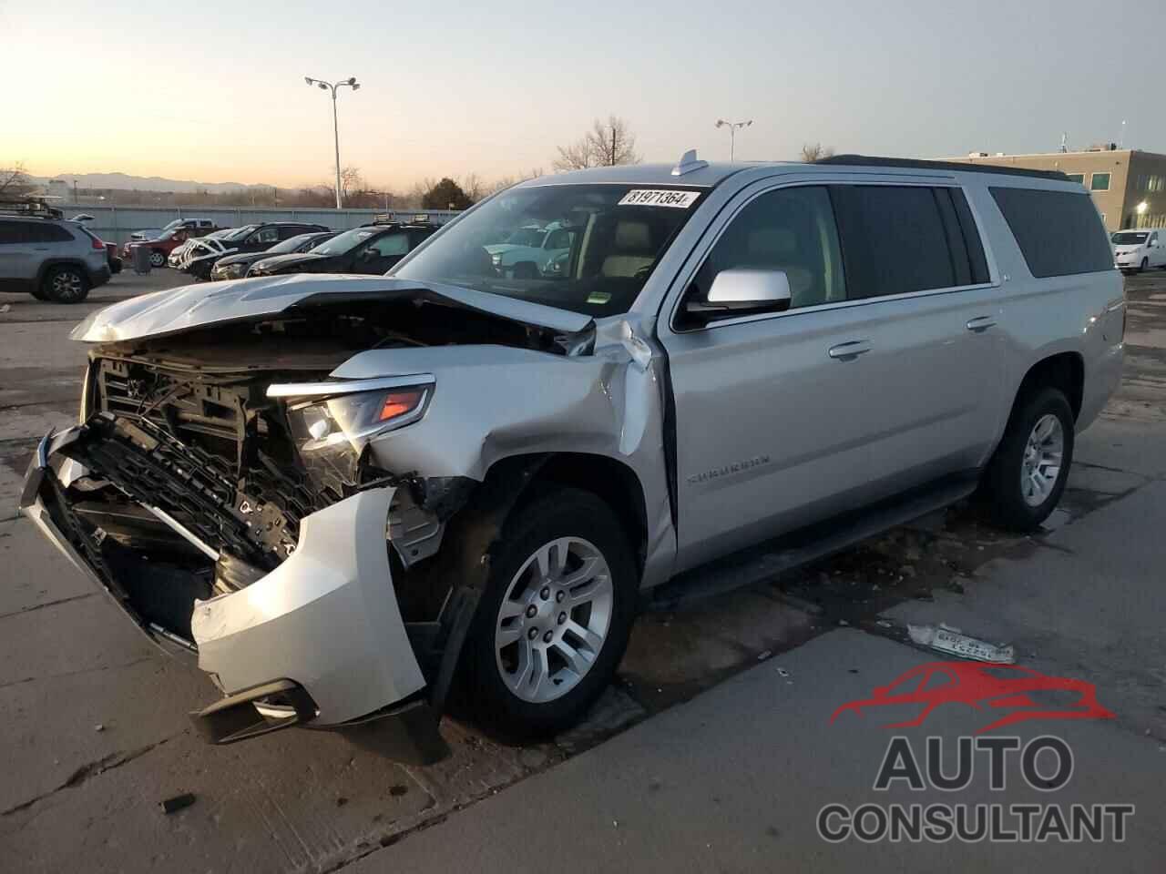 CHEVROLET SUBURBAN 2018 - 1GNSKHKC6JR102884