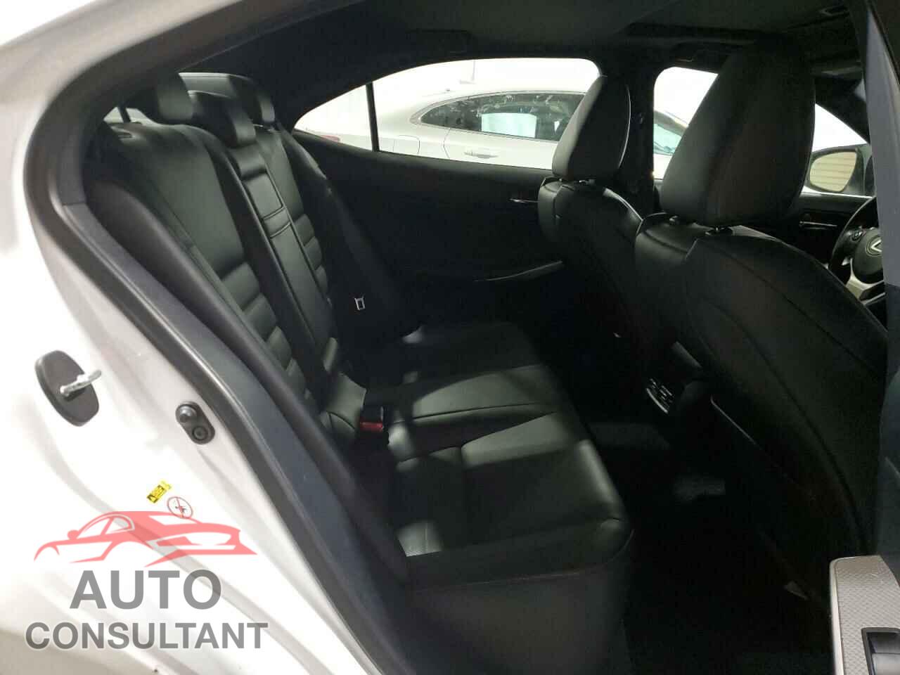 LEXUS IS 2015 - JTHCF1D20F5025259