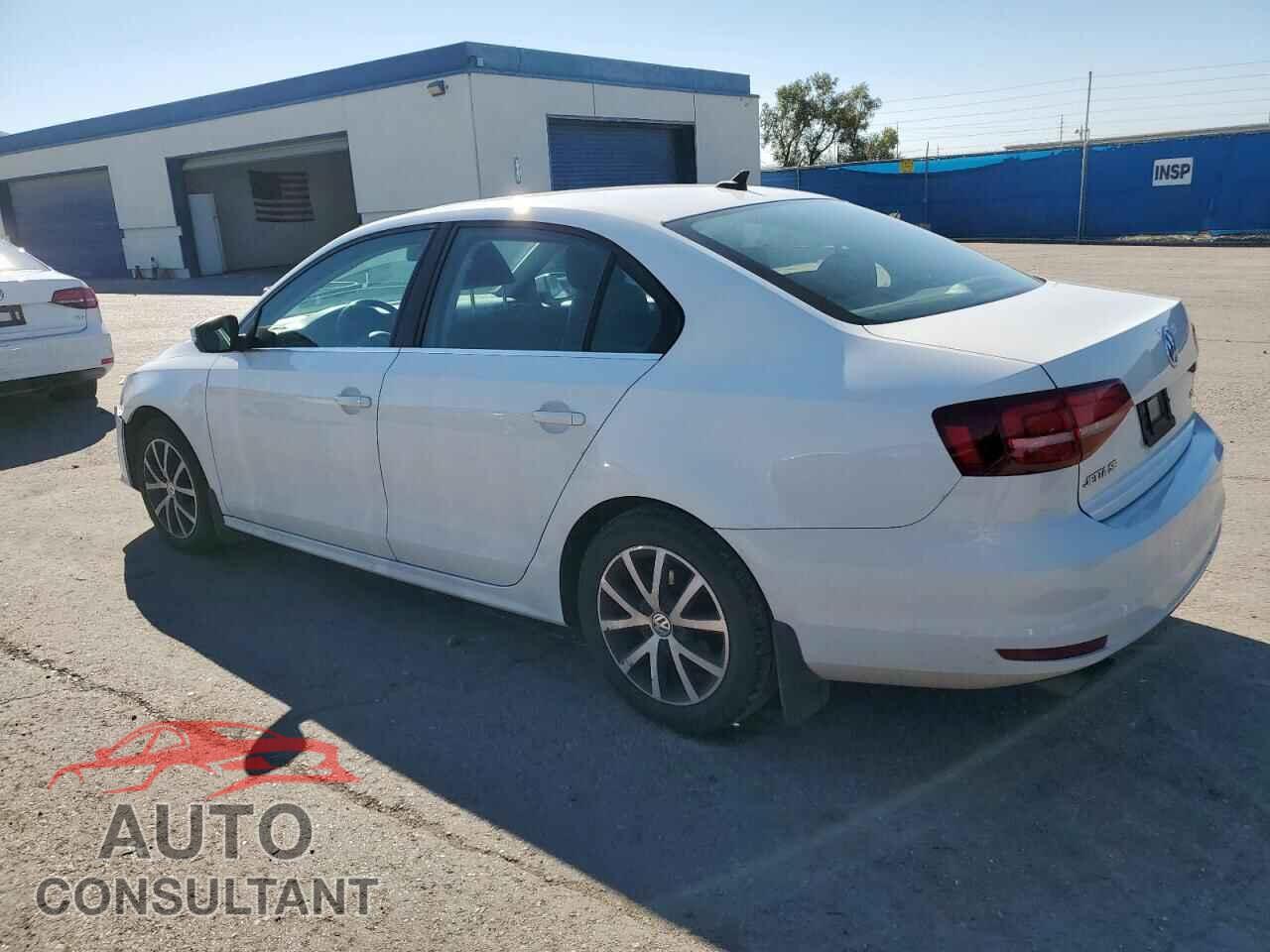 VOLKSWAGEN JETTA 2017 - 3VWDB7AJ7HM332003