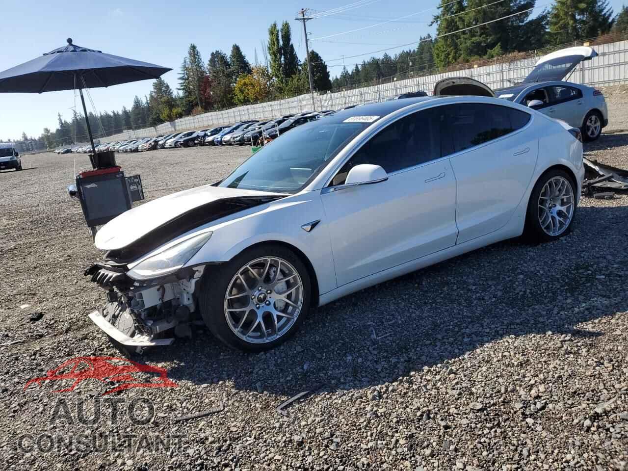 TESLA MODEL 3 2019 - 5YJ3E1EB3KF511950
