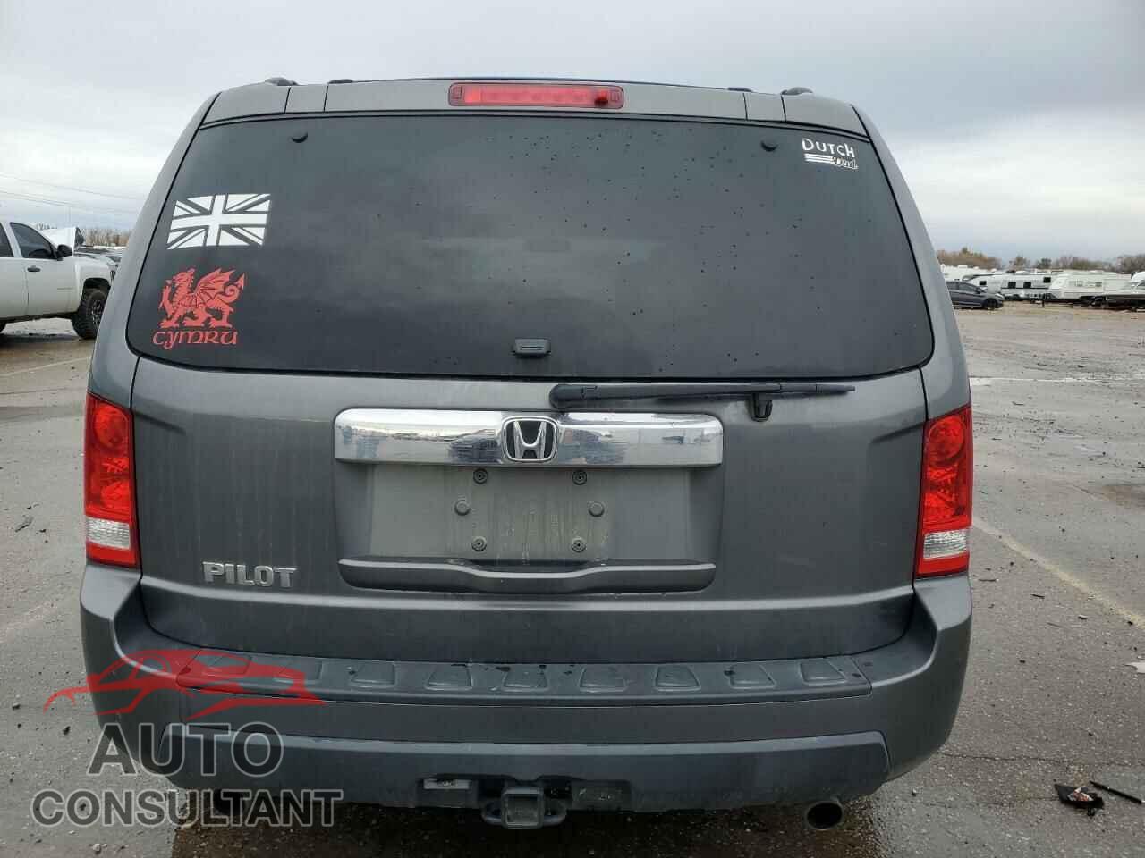 HONDA PILOT 2010 - 5FNYF3H25AB013225