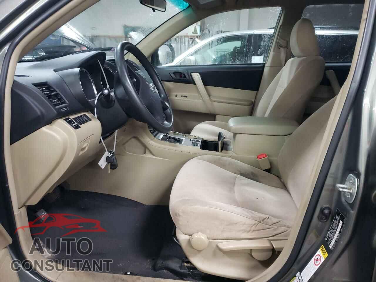 TOYOTA HIGHLANDER 2012 - 5TDBK3EH8CS112307