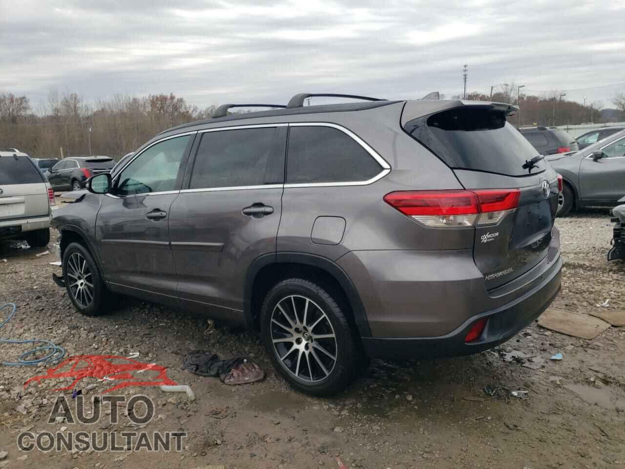TOYOTA HIGHLANDER 2018 - 5TDKZRFH0JS531018