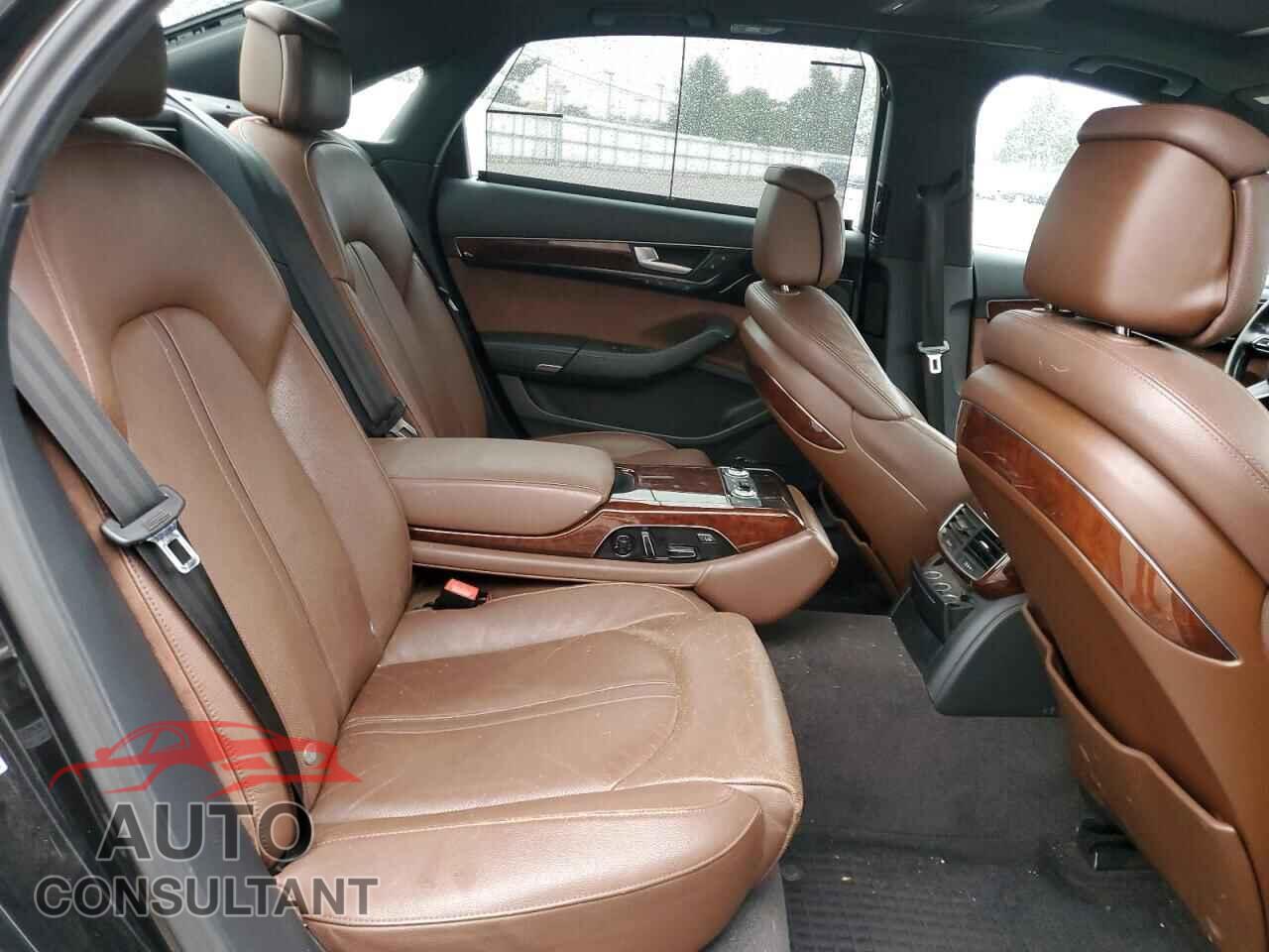 AUDI A8 2011 - WAURVAFDXBN021613