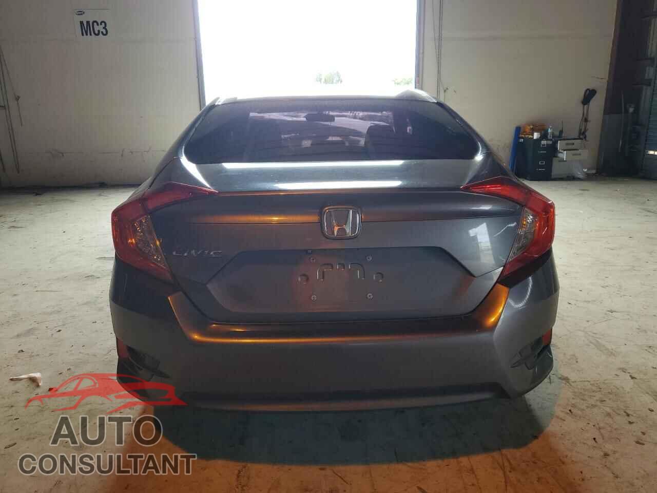 HONDA CIVIC 2017 - 19XFC2F59HE228923
