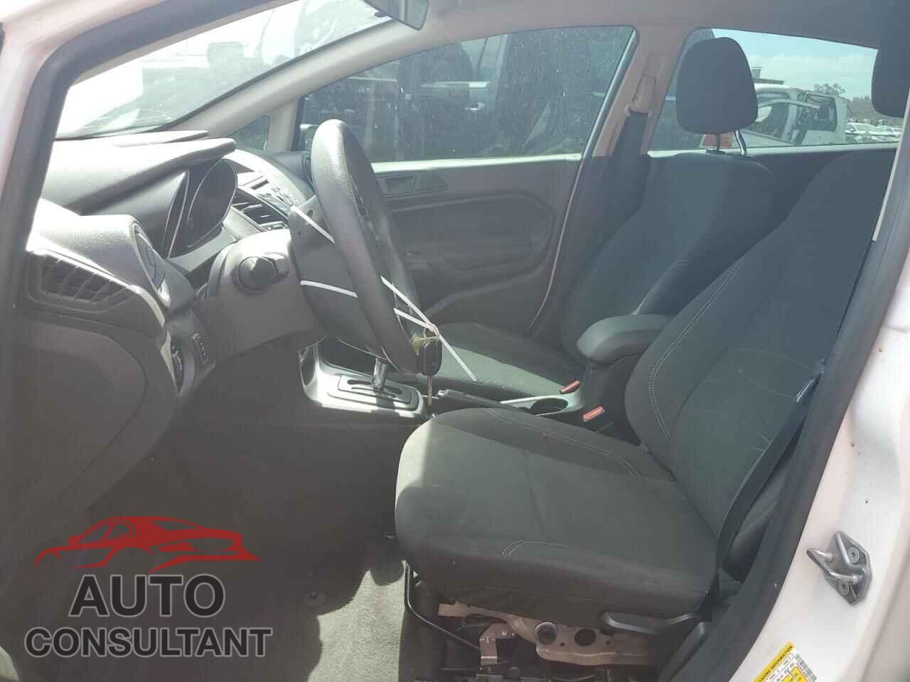 FORD FIESTA 2017 - 3FADP4EJ8HM170319