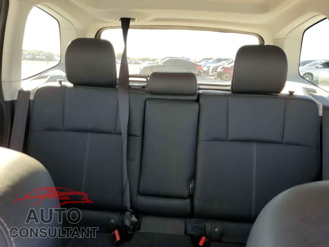 SUBARU FORESTER 2017 - JF2SJATC0HH558138