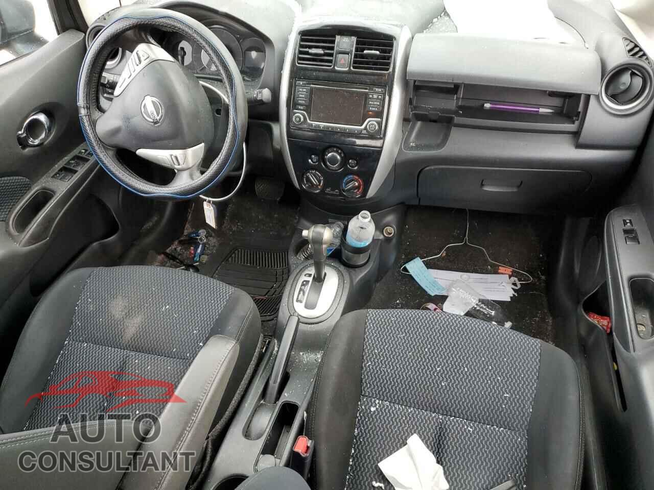NISSAN VERSA 2017 - 3N1CE2CP7HL375291