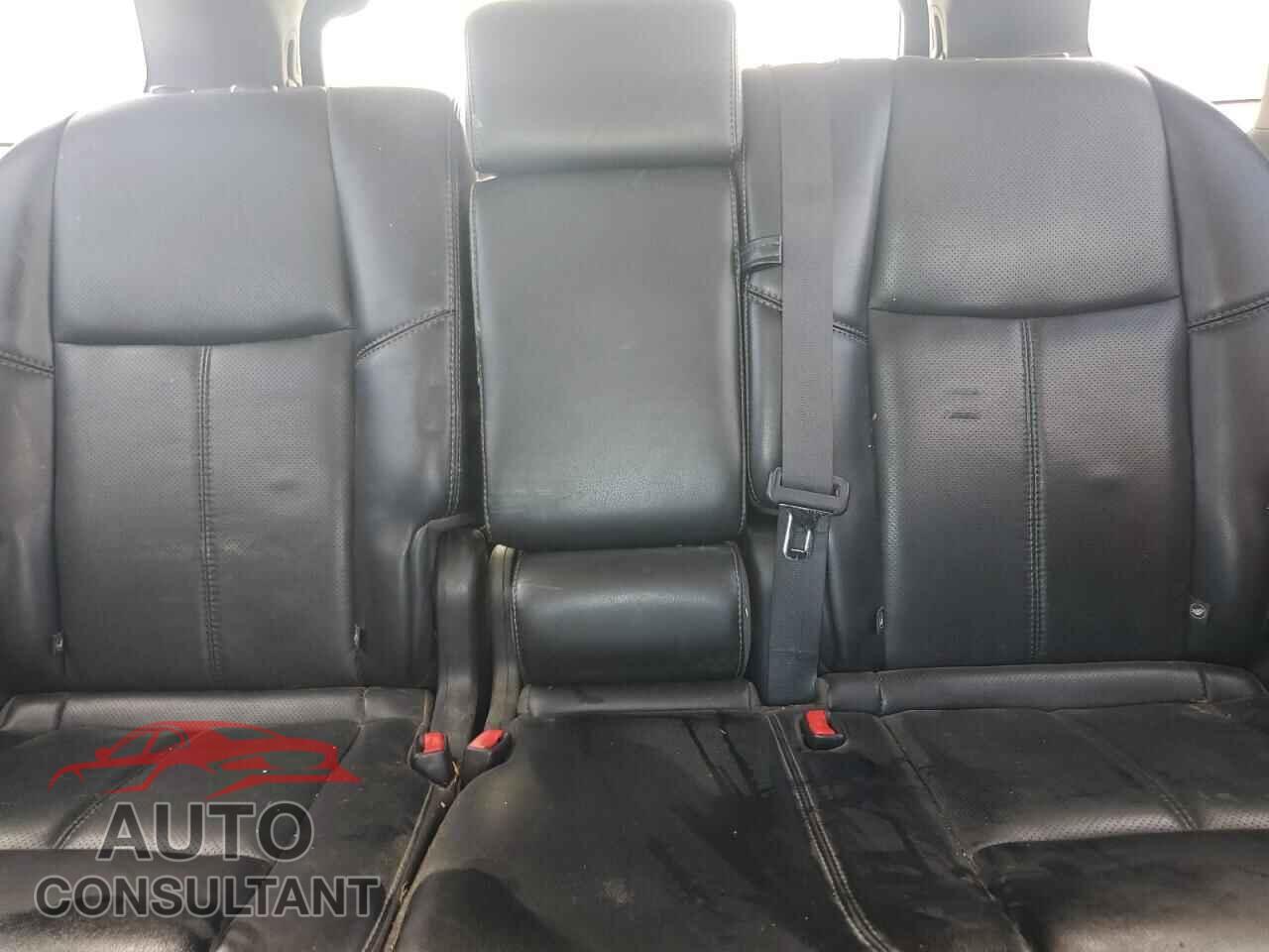 NISSAN PATHFINDER 2017 - 5N1DR2MM2HC646145
