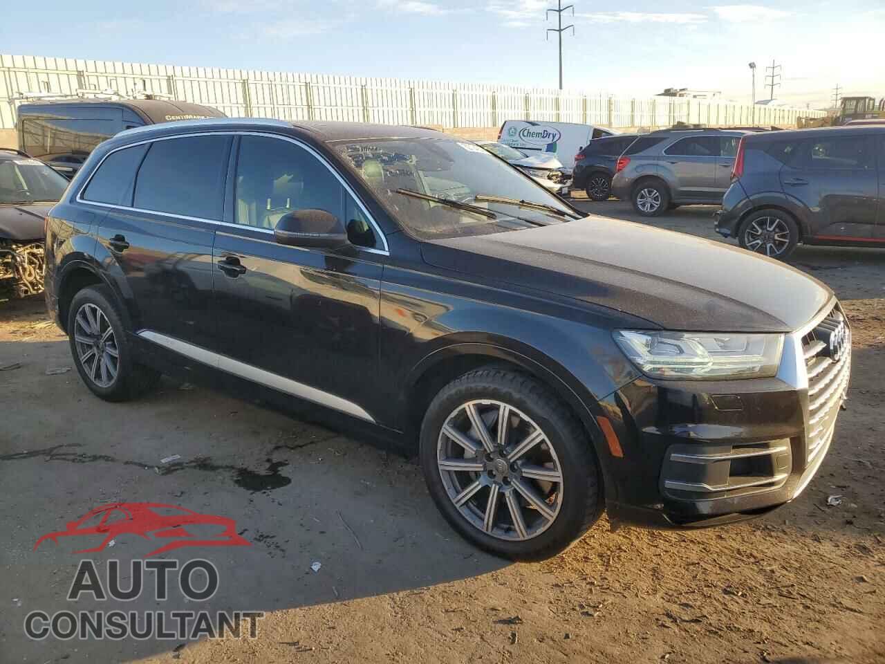 AUDI Q7 2017 - WA1LAAF71HD018395