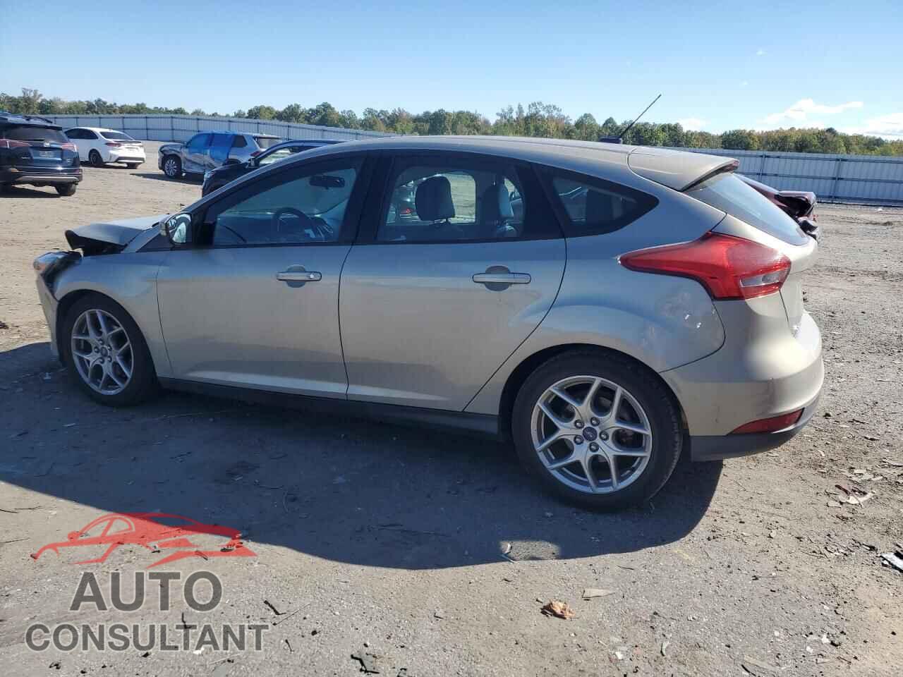 FORD FOCUS 2015 - 1FADP3K28FL286447