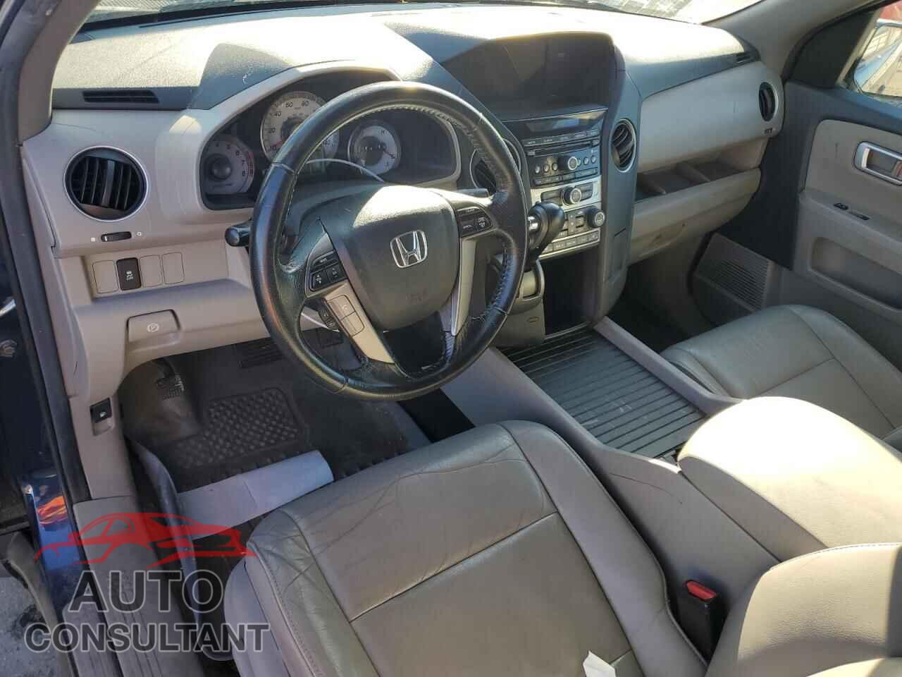 HONDA PILOT 2013 - 5FNYF4H50DB027618