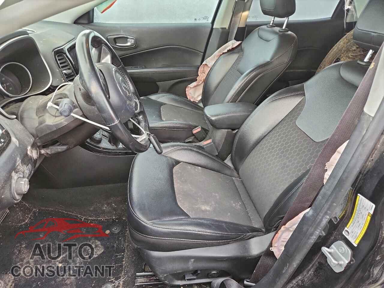 JEEP COMPASS 2019 - 3C4NJDBB9KT828045