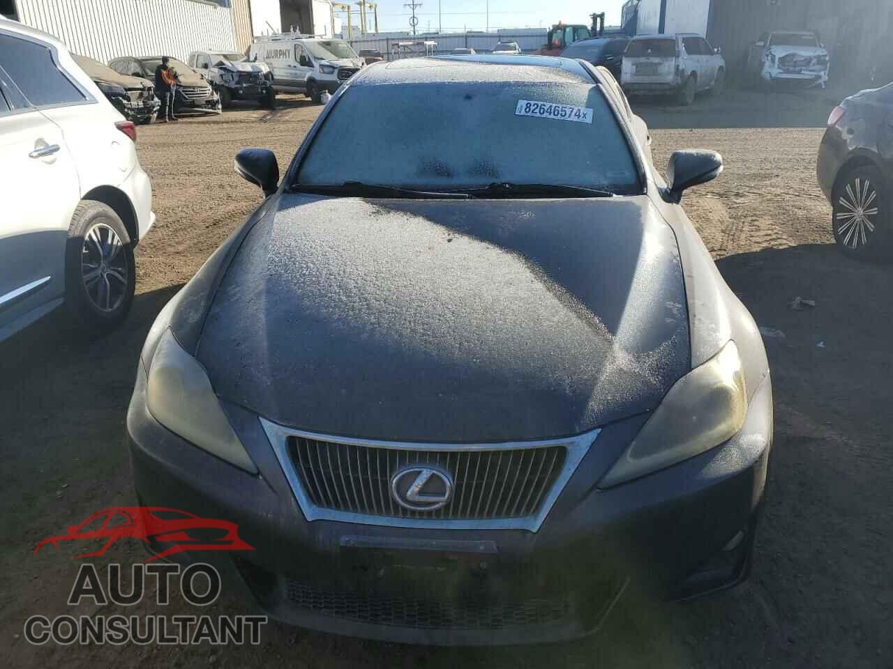 LEXUS IS 2011 - JTHCF5C24B5050409