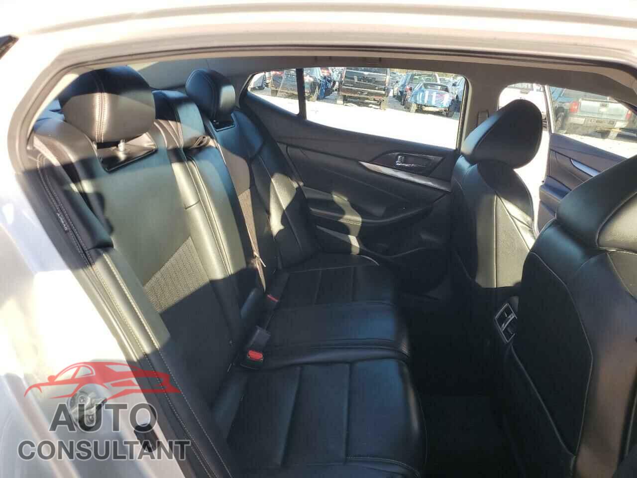 NISSAN MAXIMA 2020 - 1N4AA6CV3LC362750