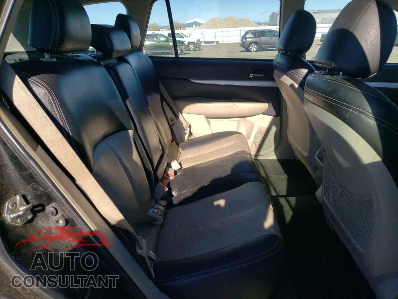 SUBARU OUTBACK 2013 - 4S4BRBAC2D3322416