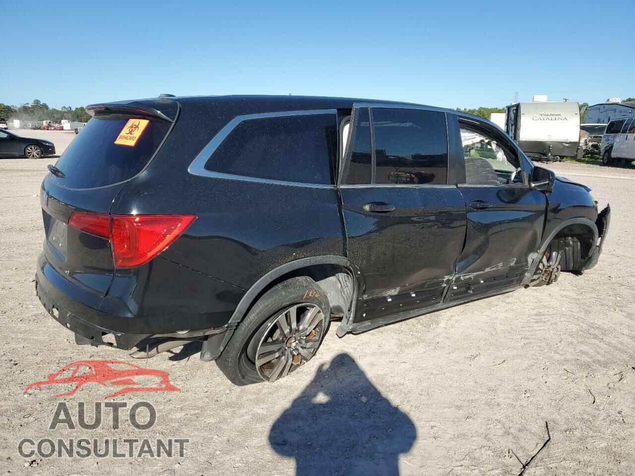 HONDA PILOT 2017 - 5FNYF5H81HB000272