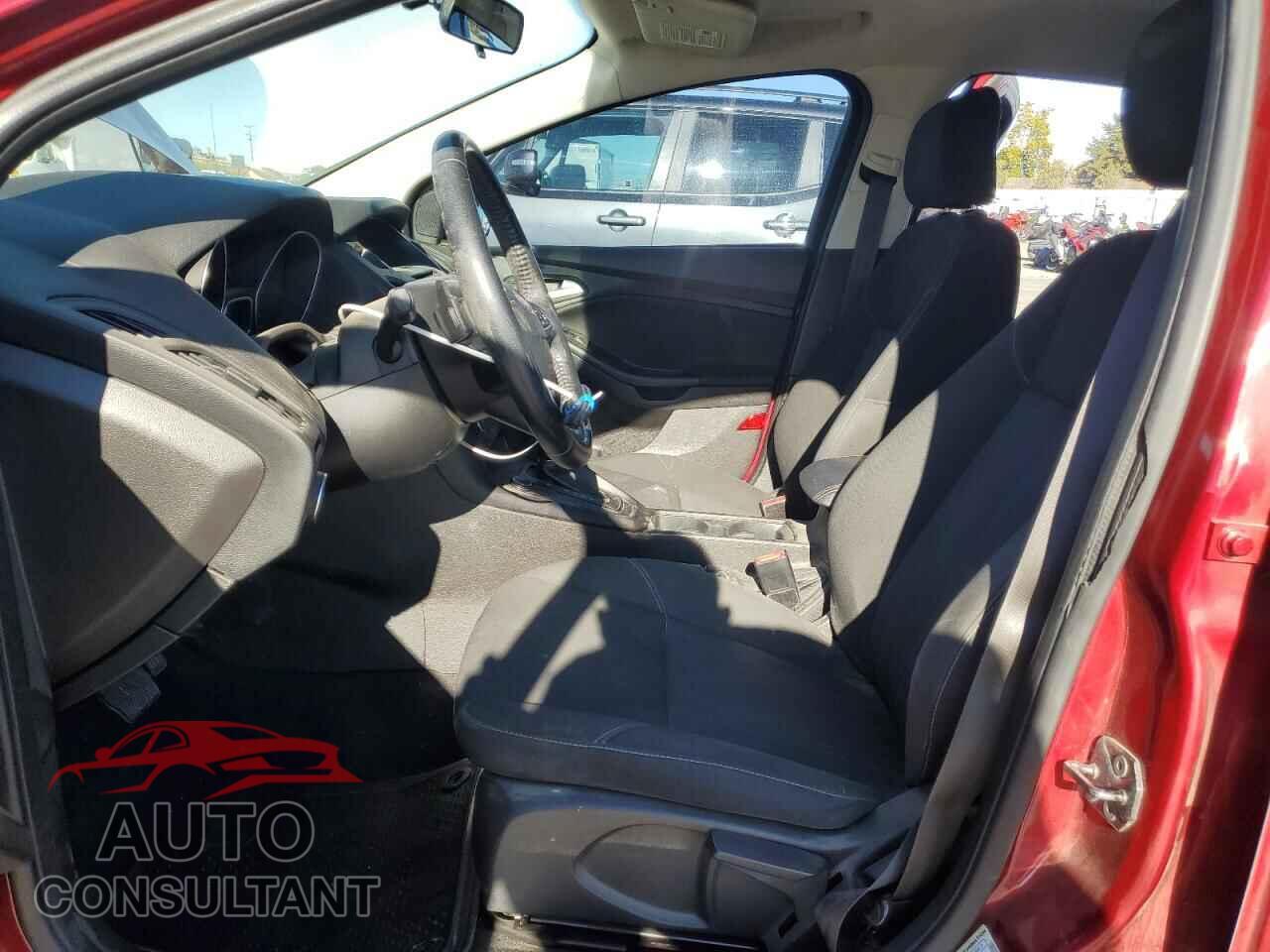 FORD FOCUS 2016 - 1FADP3F26GL374120