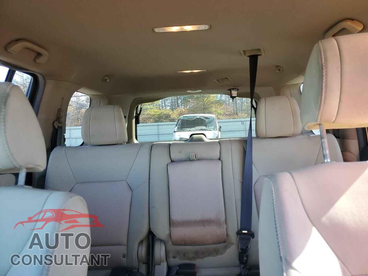 HONDA PILOT 2012 - 5FNYF4H48CB057584