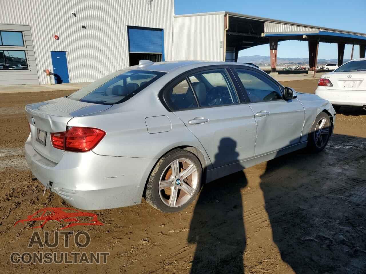 BMW 3 SERIES 2014 - WBA3C1C53EK106145