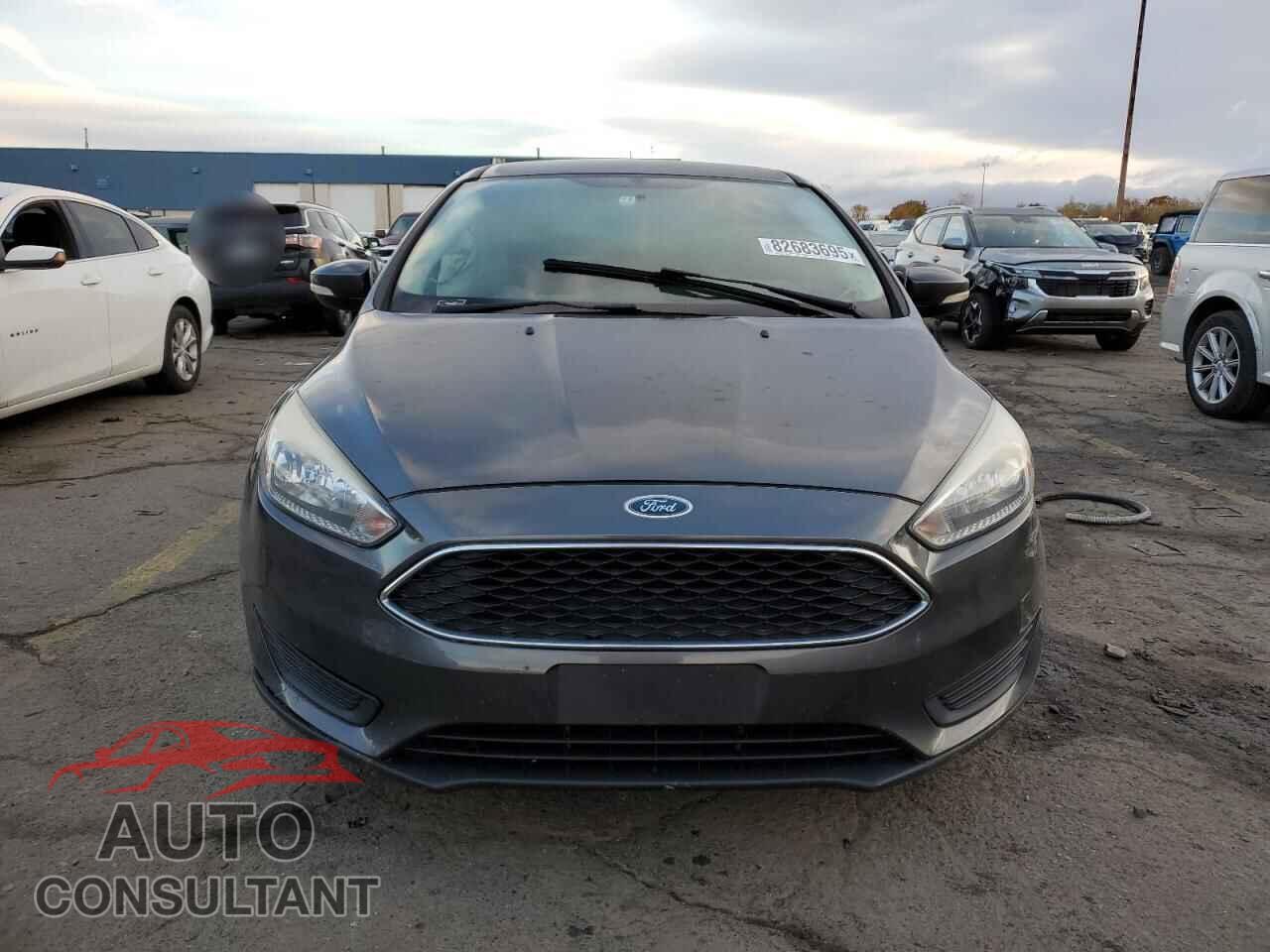 FORD FOCUS 2017 - 1FADP3F22HL328365