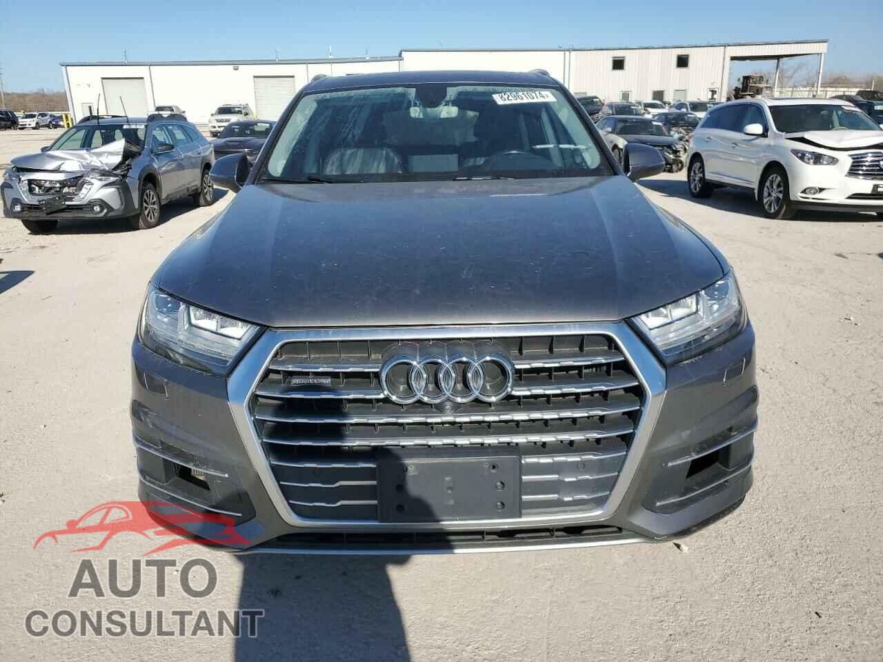 AUDI Q7 2017 - WA1LAAF73HD014395
