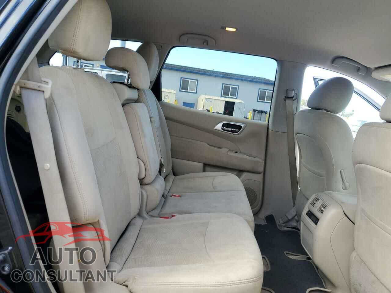 NISSAN PATHFINDER 2014 - 5N1AR2MNXEC689039