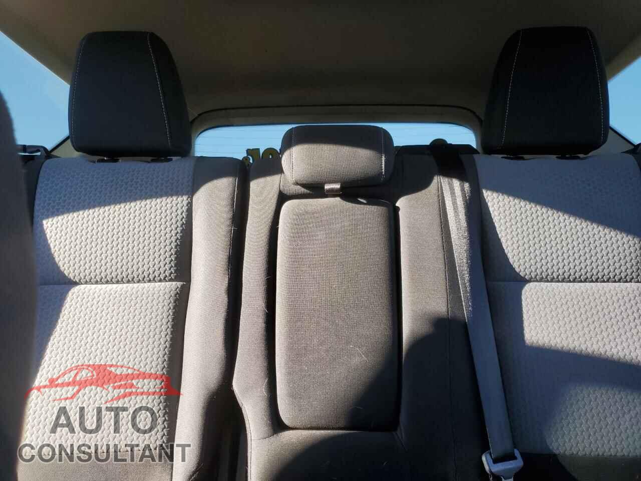 FORD ESCAPE 2017 - 1FMCU9G91HUA65417