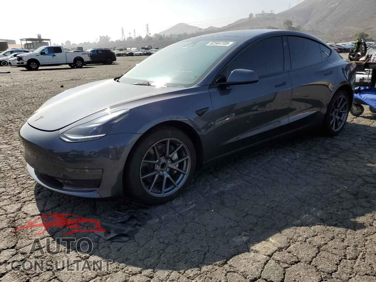TESLA MODEL 3 2022 - 5YJ3E1EA4NF359379