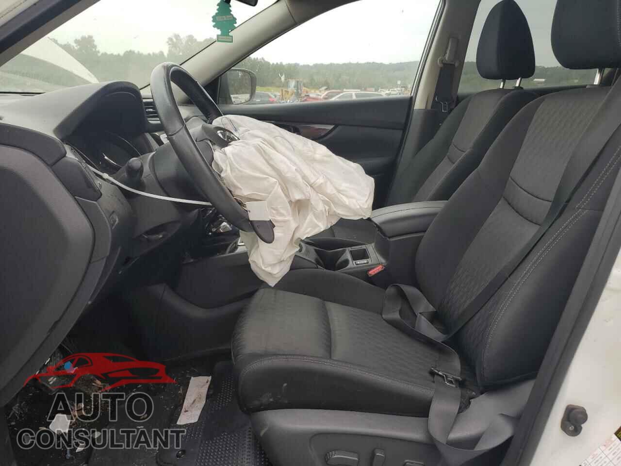 NISSAN ROGUE 2017 - KNMAT2MT9HP601535