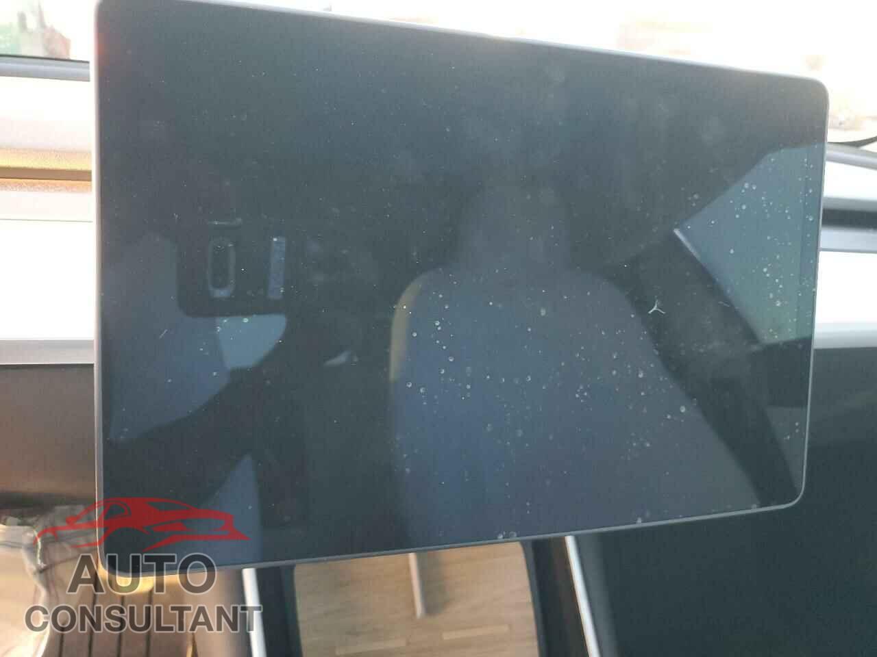TESLA MODEL 3 2020 - 5YJ3E1EB0LF668434